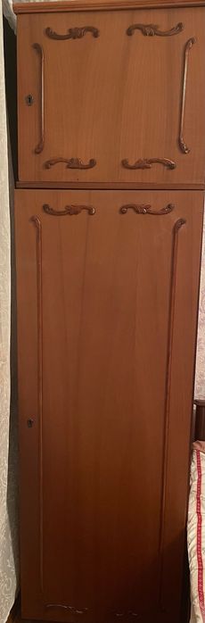 Шкафы из дубового дерева