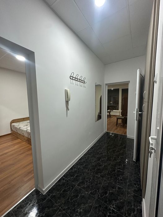 Дава се под наем Тристаен апартамент в Варна, Спортна зала - 100 кв.м за 510 € - Снимка #5