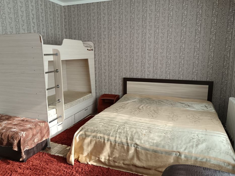 Дом коттедж посуточно.