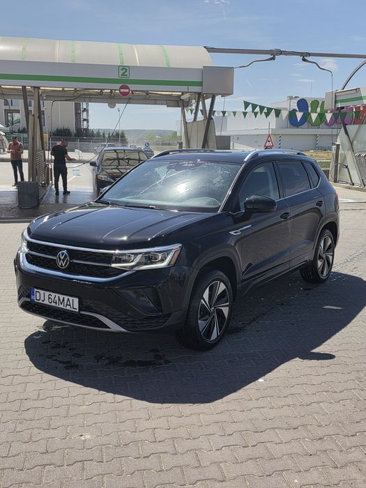 Volkswagen t roc taos