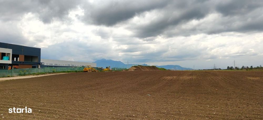 Teren  pentru depozitare sau activitati industriale langa DN 11