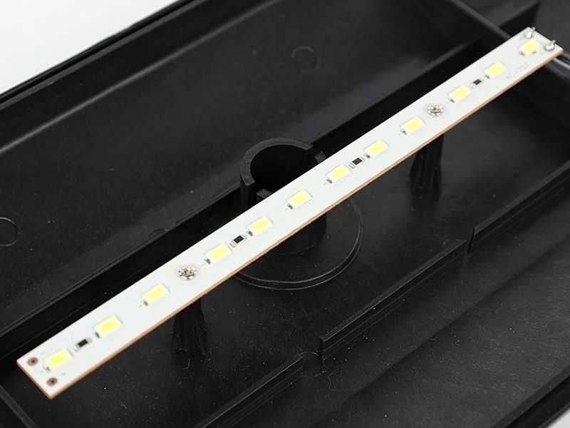LED табела TAXI 12V бяла с магнити и кабел 1,8 м за покрив на такси