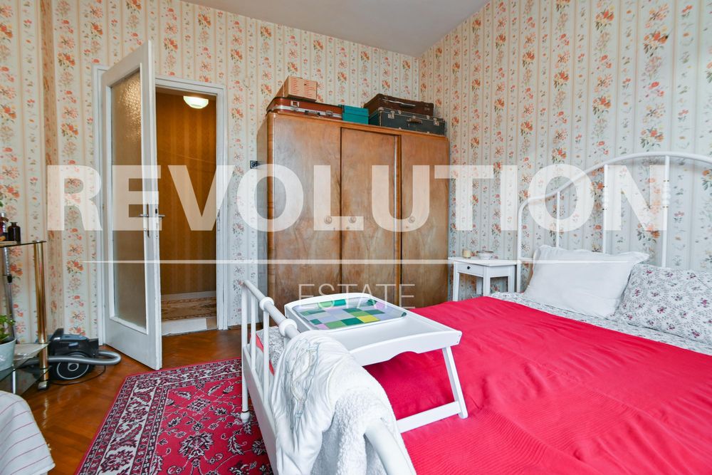 Дава се под наем Двустаен апартамент в София, Център - 68 кв.м за 600 € - Снимка #3