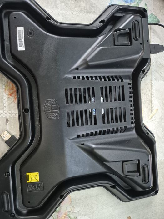 Stand / Stand de răcire laptop Cooler Master (Cooling Pad)