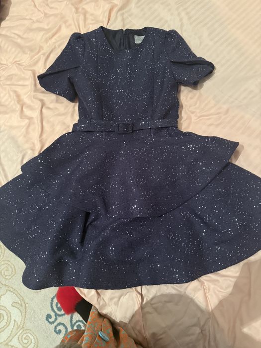 •	«Вечернее платье в отличном состоянии»