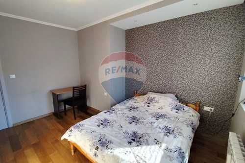 Продава се Тристаен апартамент в София, Център - 88 кв.м за 9 €/кв.м - Снимка #6