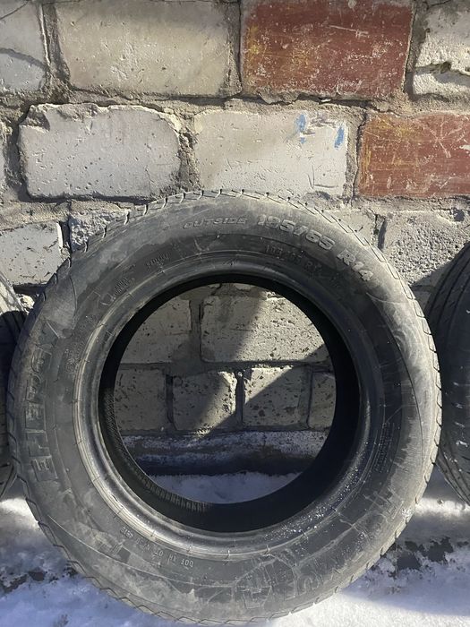 Продаеться  Резина r14