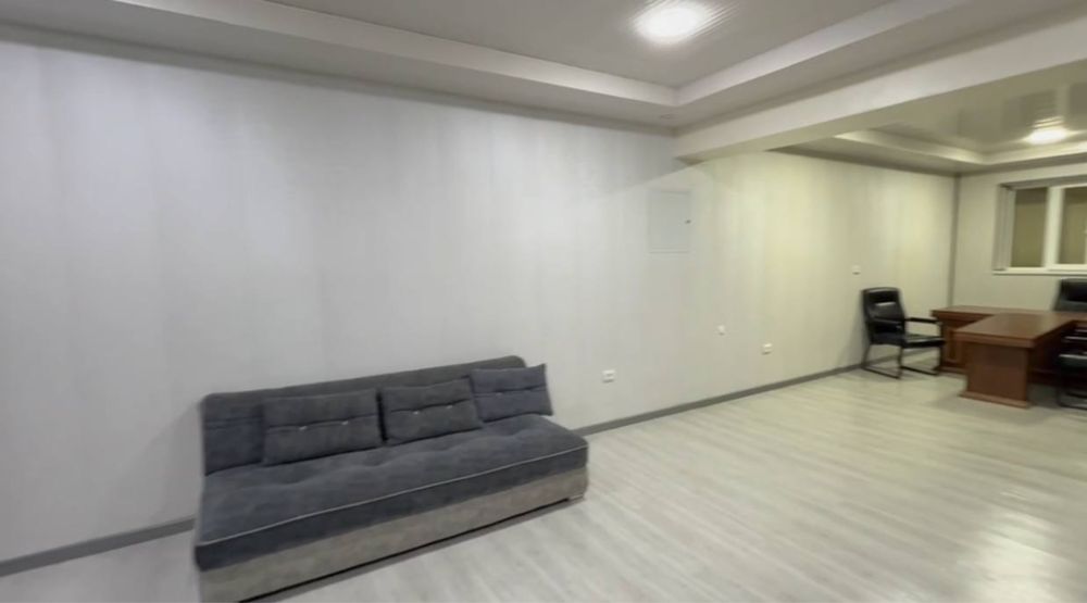 Думбирабад под офис цоклный этаж на фото нету ковры тоже поставит