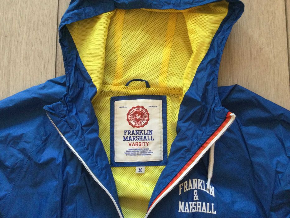 НОВО оригинално синьо яке суичър FRANKLIN MARSHALL размер M от Италия