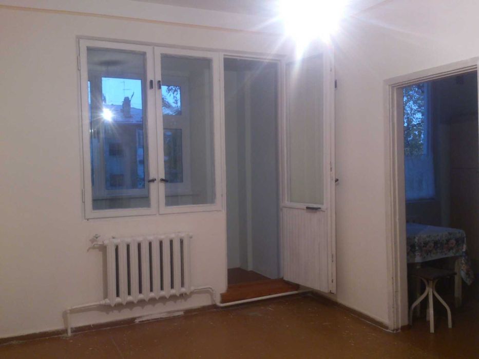 чиланзар -18 , трёхкомнатная, локация отличная