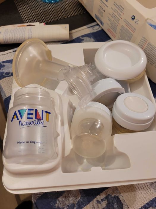 Pompa manuala Philips Avent Isis, in stare perfectă