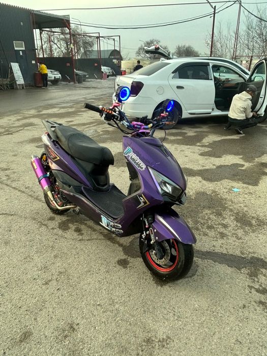 продам мопед м8 про