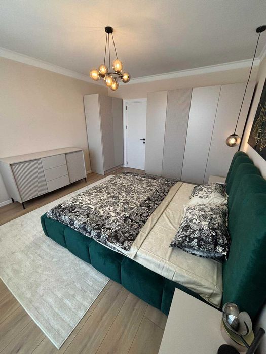 Дава се под наем Тристаен апартамент в Бургас, Славейков - 136 кв.м за 1500 € - Снимка #19