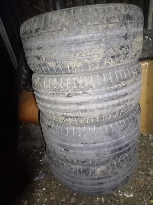 Продам шины 20 комплект