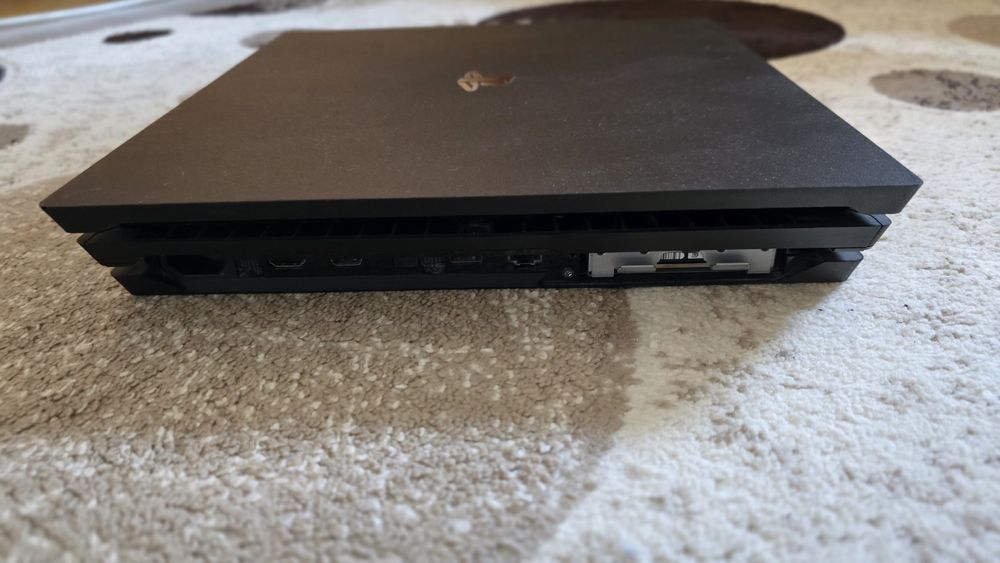 Playstation 4 Pro 1TB