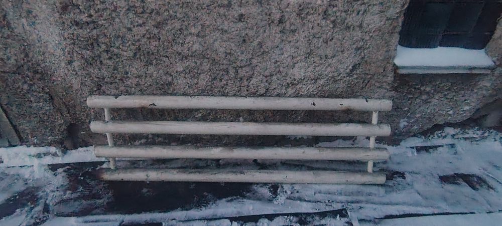 Продам б/у регистр батарея