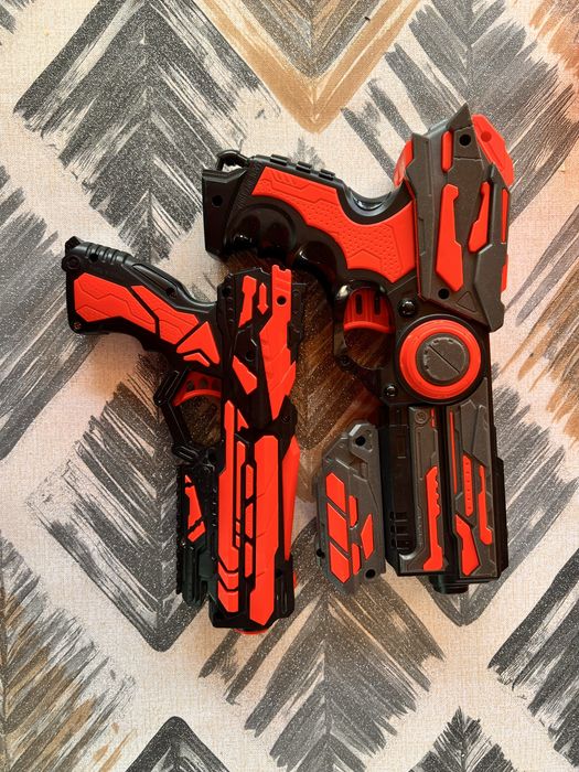 Pistoale nerf.