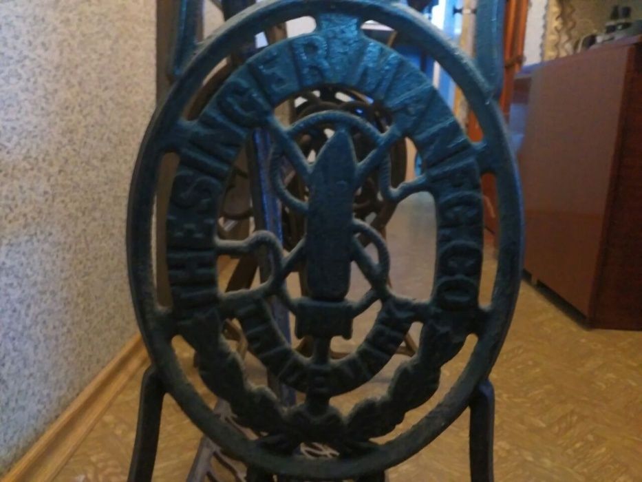 Швейная машинка ZINGER