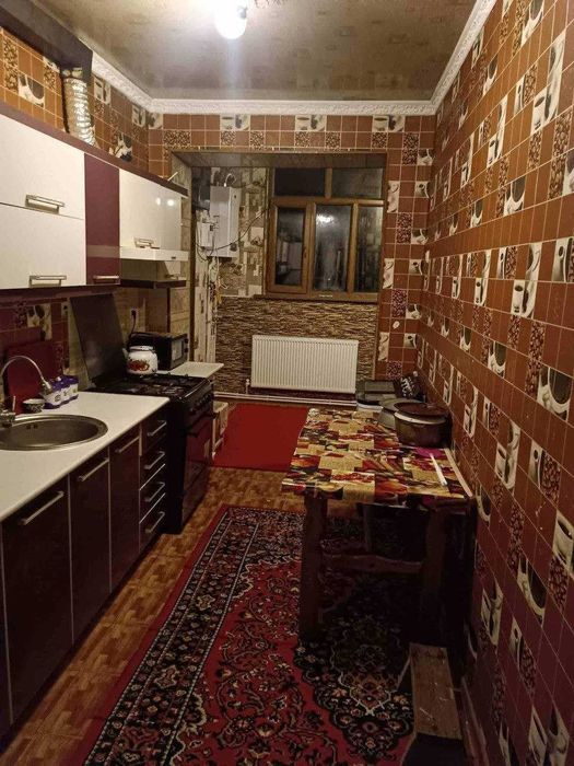 Срочно Продается 4-х  Комнатная Квартира.