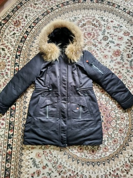 Продам куртку в хорошем состоянии