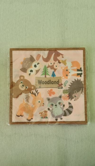 Чашки, чинийки и салфетки за детски рожден ден