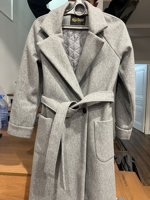 Теплое красивое Пальто