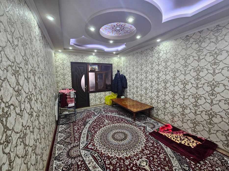 Срочно продается 1-х комн квартира в Куйлюк массив-6,1/5/5