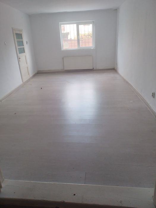 Inchiriere -300 euro negociabil