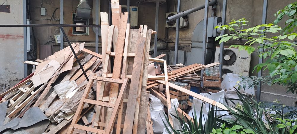 Извозване  строителни и битови отпадъци до депо