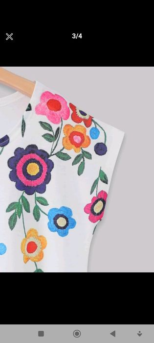 Футболка с цветочным принтом и рукавами «летучая мышь»