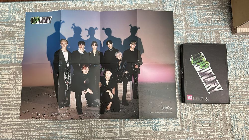 Фотобуки stray kids oddinary, предзаказные карты christmas evel