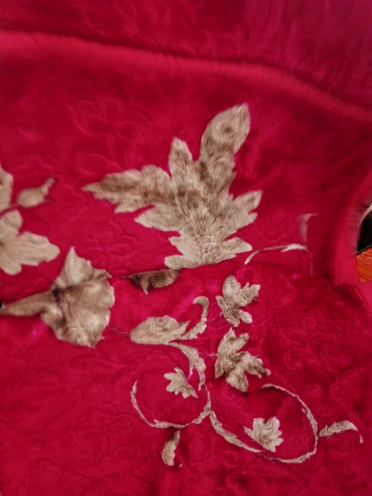 Плед толстый красивый