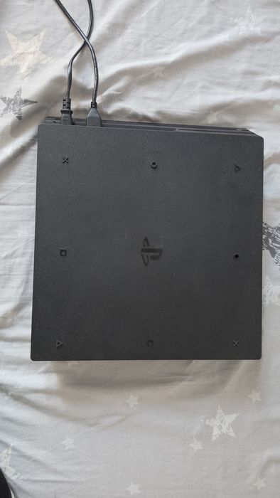 [PlayStation] Ps4 Pro 1 TB garantie 6 luni