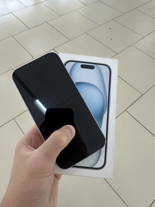 iPhone 15 128GB в хорошем состоянии