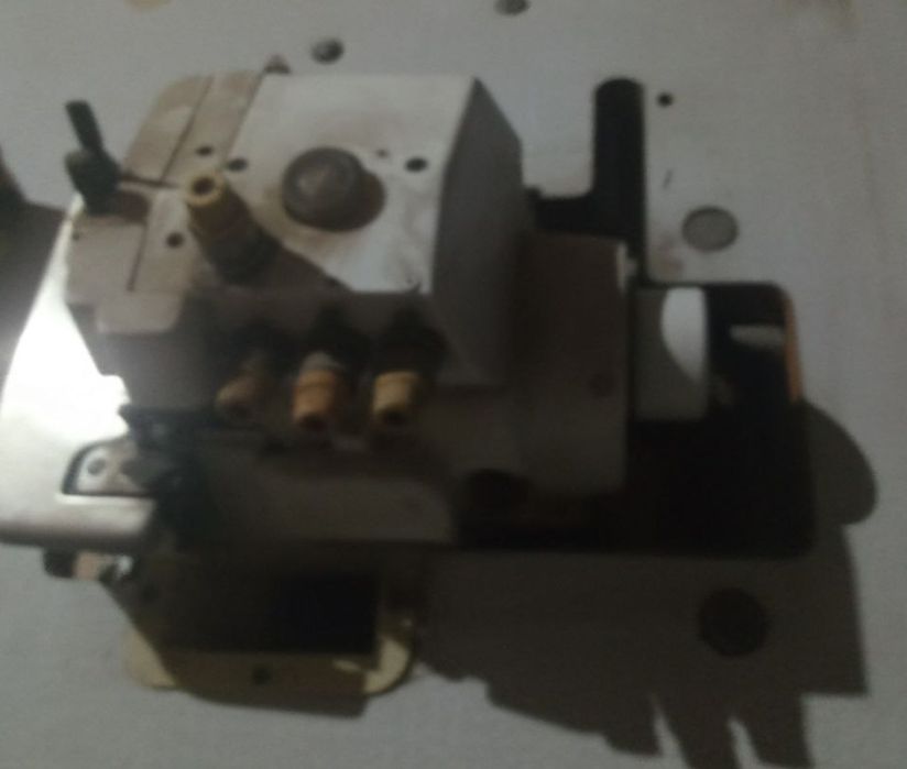 Rossiyski yangi overlog moshinasi sotiladi .