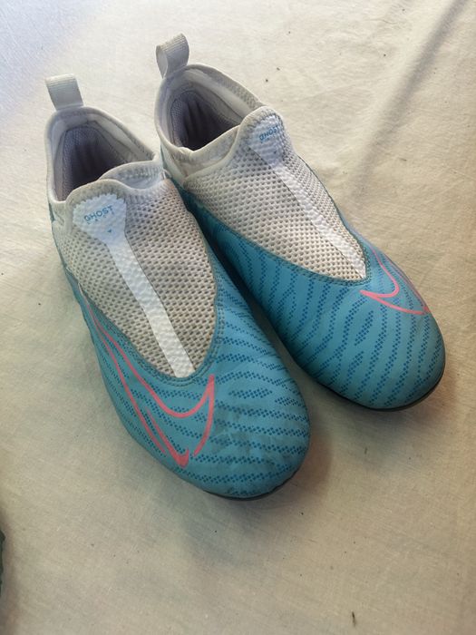 Футболни обувки / стоножки / бутонки 35 н.