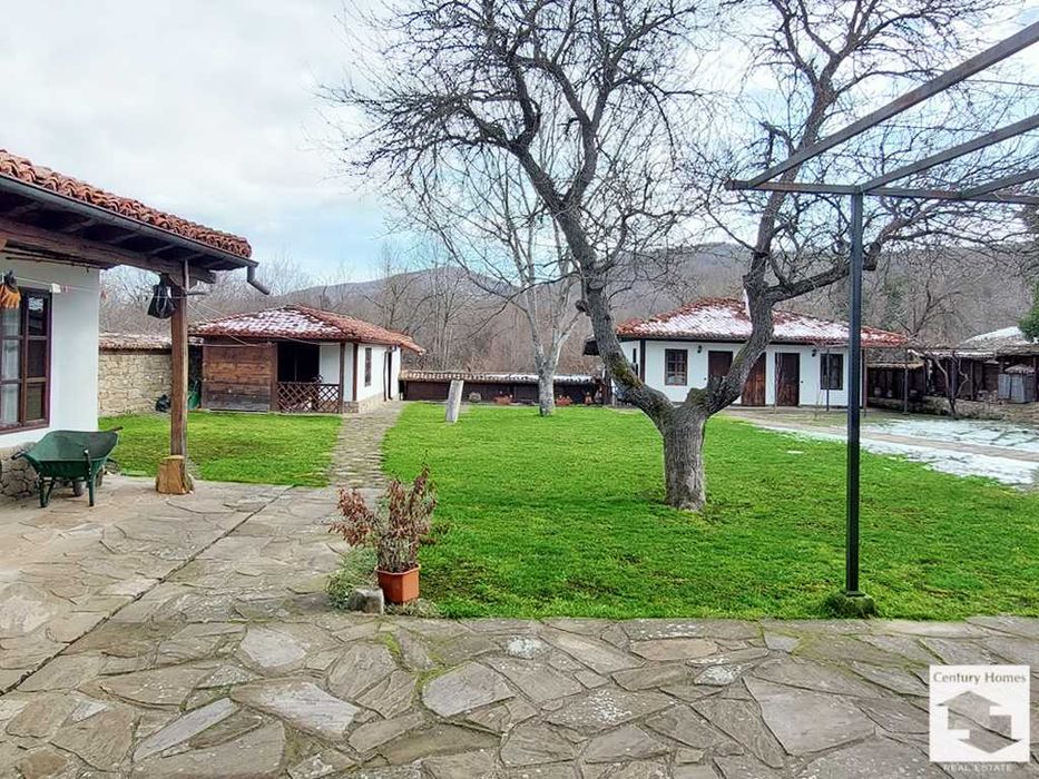 Продава се Къща в с. Миндя, Област Велико Търново - 500 кв.м за 760 €/кв.м - Снимка #3