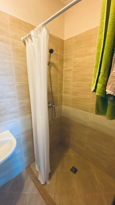 Дава се под наем Тристаен апартамент в Бургас, Зорница - 100 кв.м за 969 € - Снимка #5