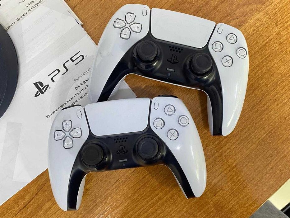 Sony PlayStation 5 2 Геймпада Rdr 2 WuKong