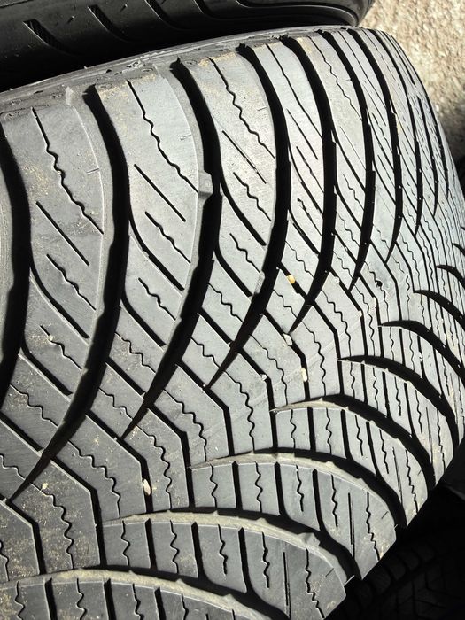 2x Anvelope All Season 225/55 R17 - GoodYear Vector 4 Season Gen.2