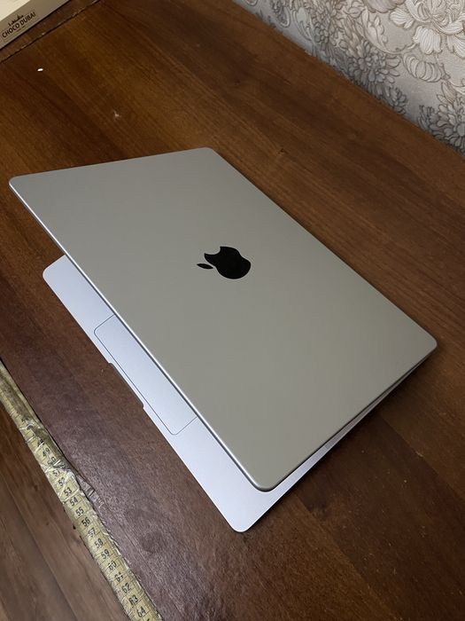 MacBook Pro 14" M4 Pro (24 ГБ / 512 ГБ)