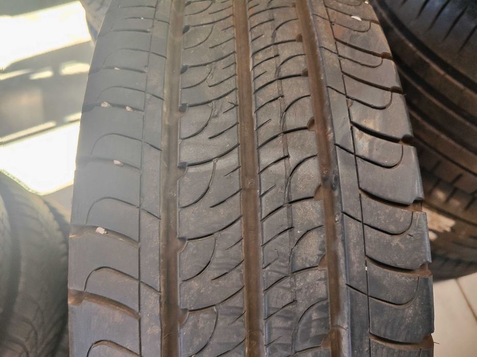 2бр.летни гуми 215/65/16C Goodyear