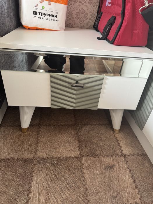 Продам спальный гарнитур