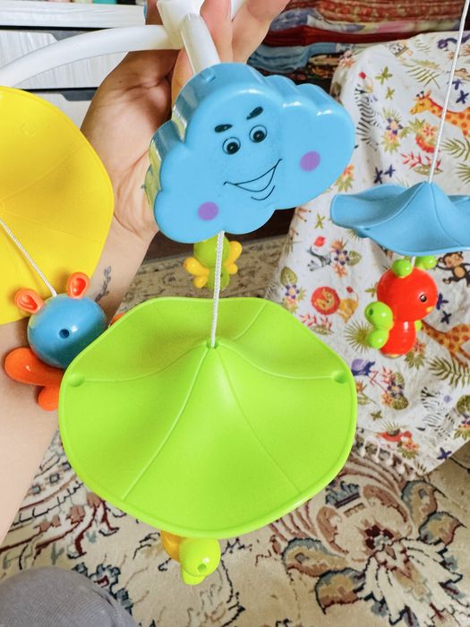 Мобиль для манежа