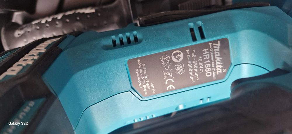 Makita rotopercutor pe acumulator,curent