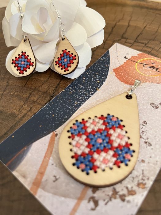 Cercei pandantiv cusuti manual