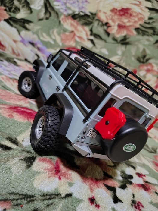 Vând Trx4m Defender