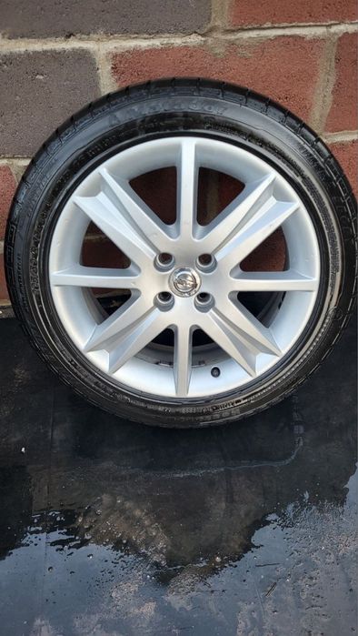 Продам диски с резиной R17