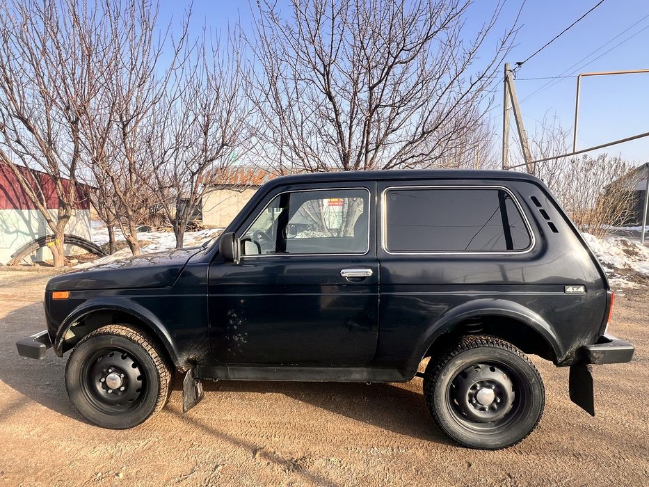 Продам нива 4х4 внедорожник
