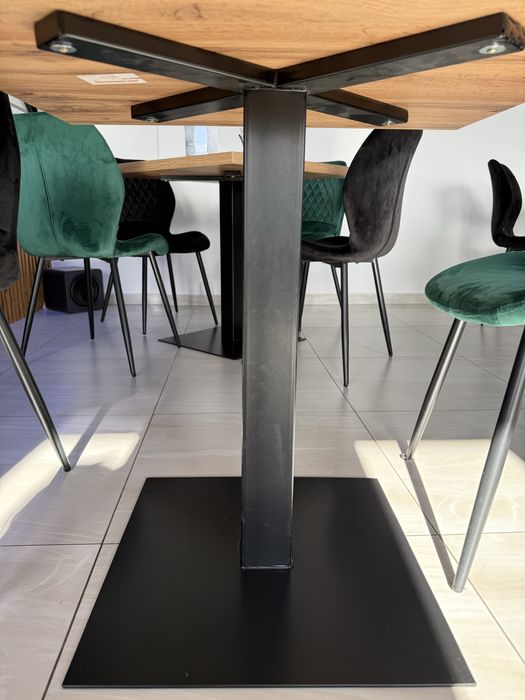 Vând mese lemn pentru HoReCa